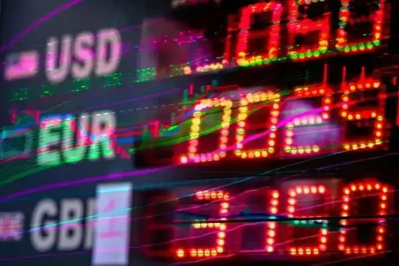 Foreign exchange conversion rate charts and bills